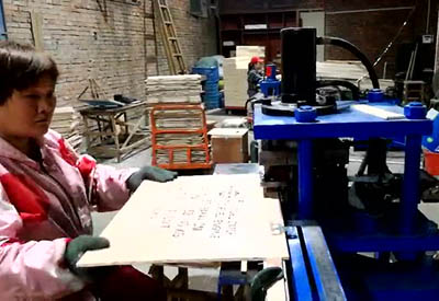 木箱模具定位自動釘扣機設備